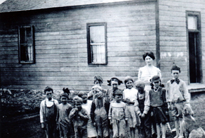 Fish Hatchery School 1911 LR.jpg