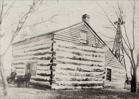 Kinney log cabin LR